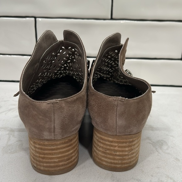 Sbicca Taniss Vintage Laser Cut Suede Leather Women's Mule Clog Zip Booties Boho - Picture 5 of 15